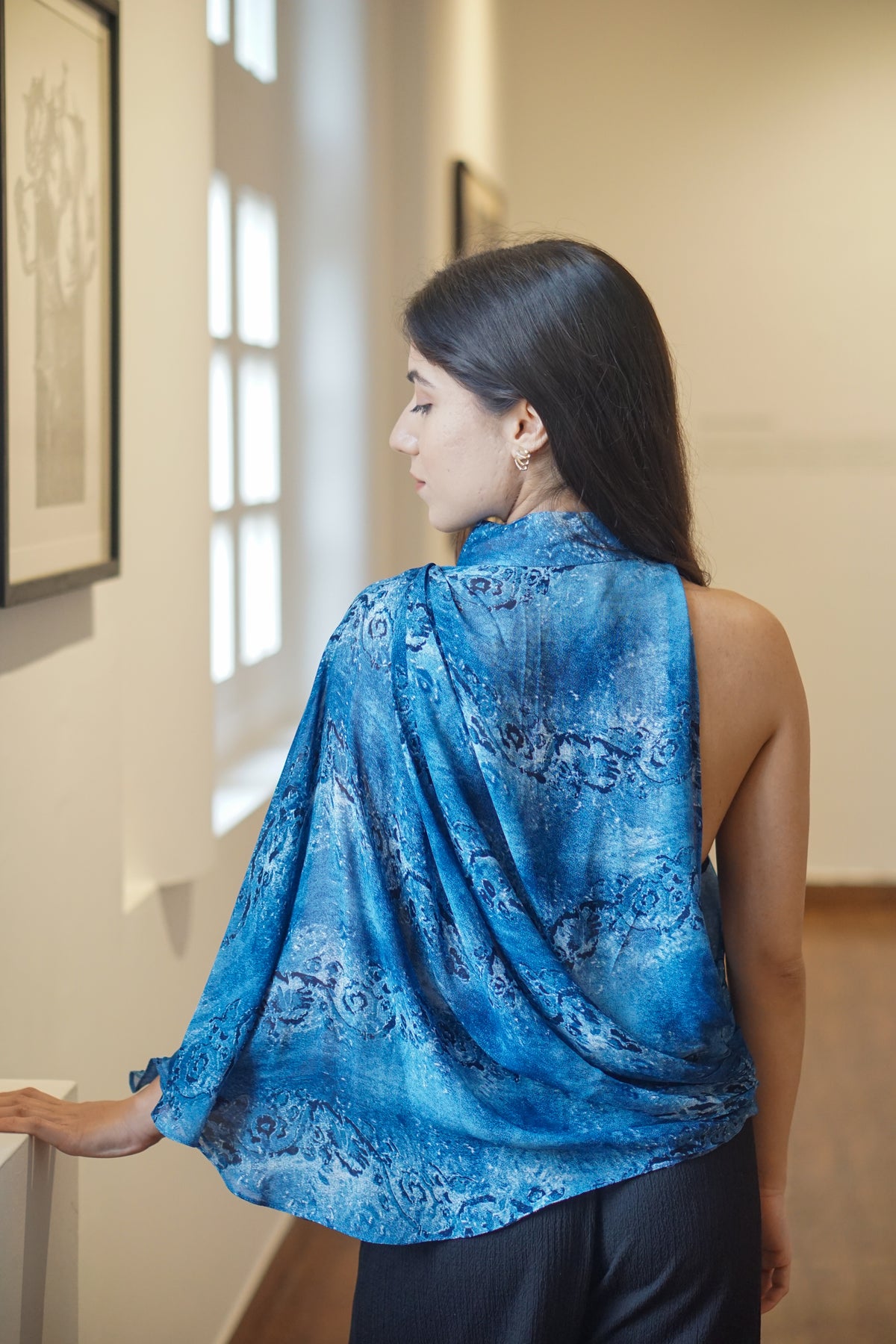 Assymetric Cape Top